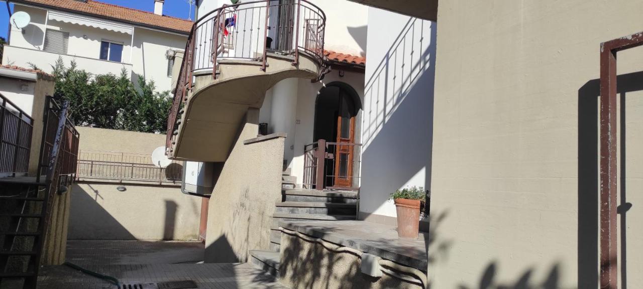 Dd House Family Holiday Apartment Cecina  Dış mekan fotoğraf
